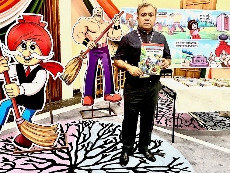 Nikhil Pran In Swachhta Pakhwada Event with Chacha Chaudhary And Swachh Bharat Comics