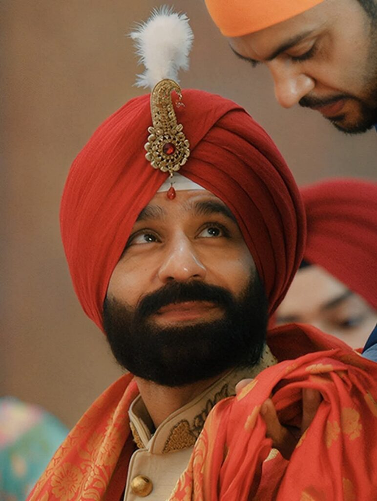 Sunny Hinduja as Surendra Singh Sohal aka Vimal Khanna